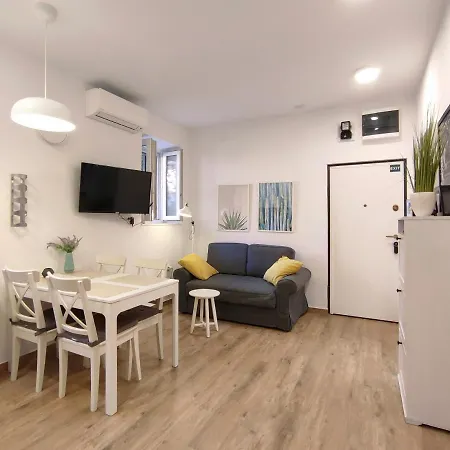 Lilly Apartment